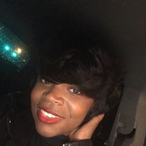 Meet your Posher, Yasmine